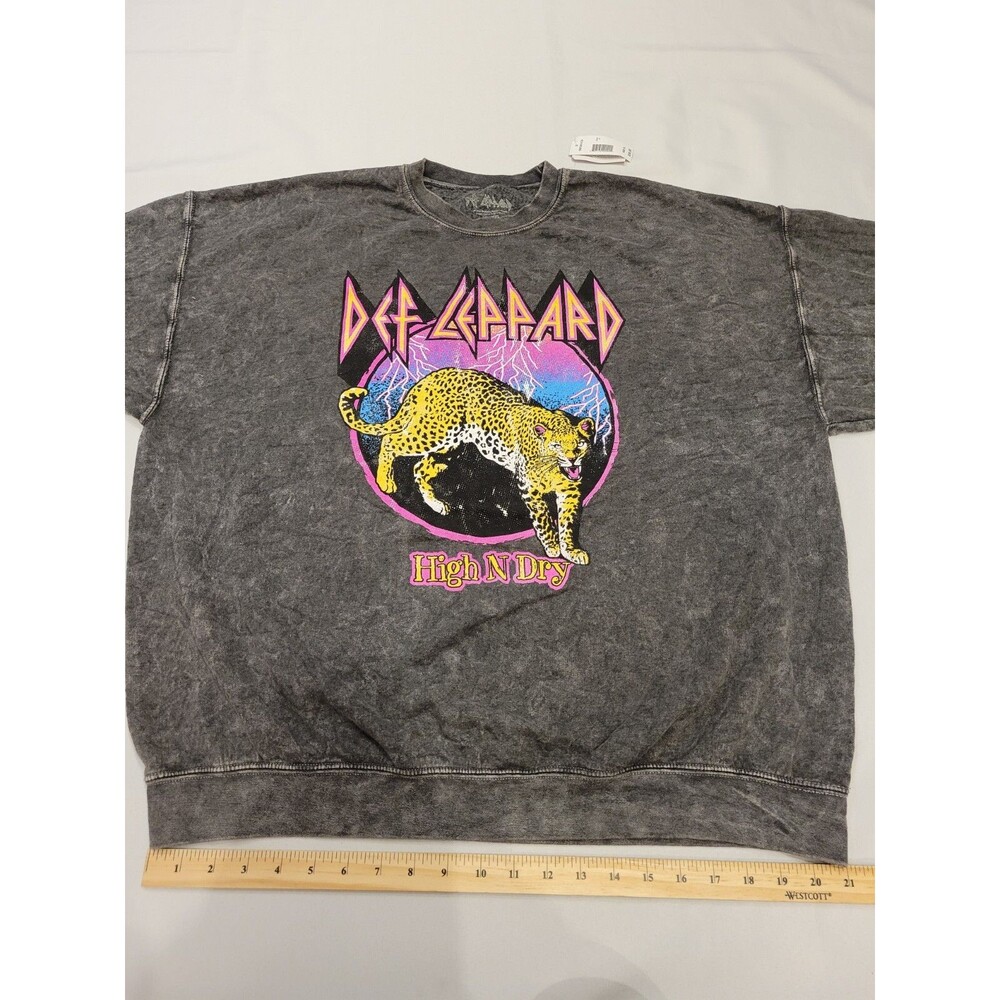 NWT Def Leppard Crew Neck Sweatshirt Womens XL High N Dry Black Mineral Wash - Picture 5 of 10